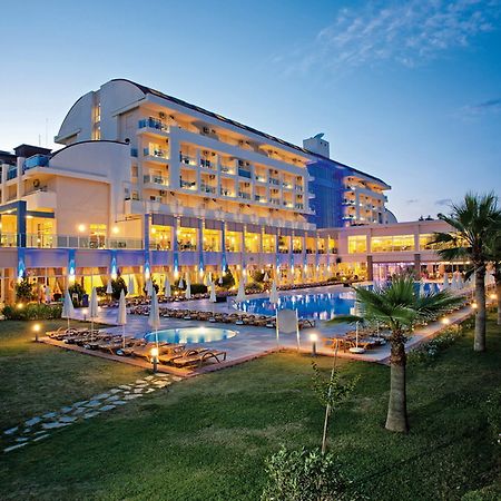 Titan Select Hotel โคนัคคลึ ภายนอก รูปภาพ