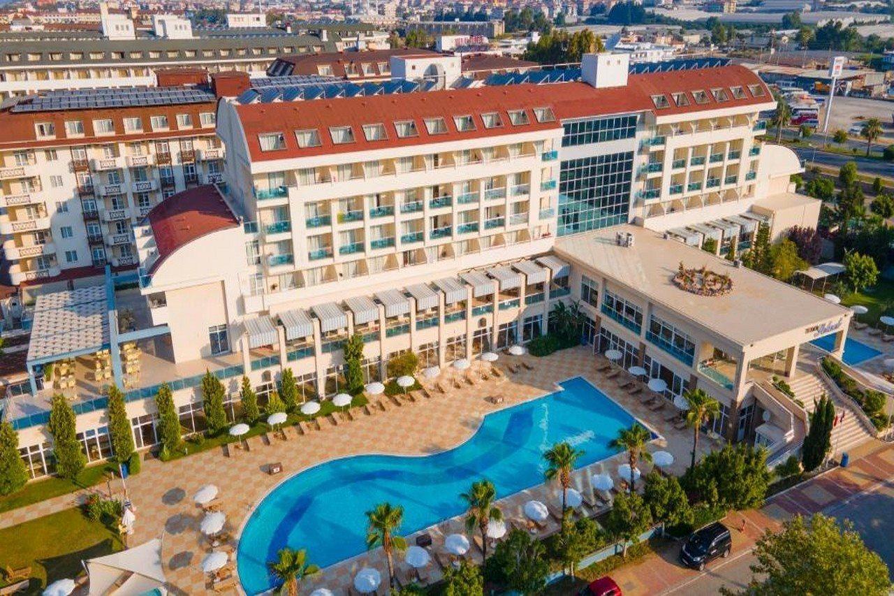 Titan Select Hotel โคนัคคลึ ภายนอก รูปภาพ