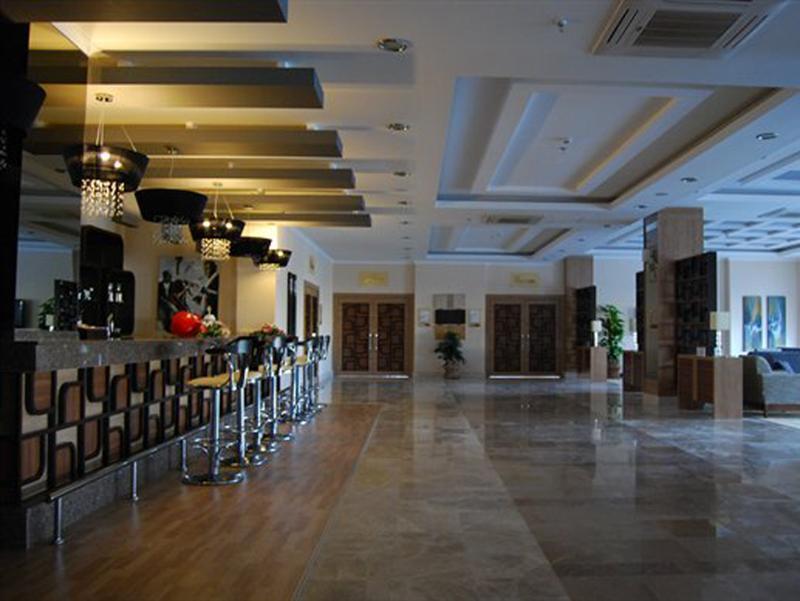 Titan Select Hotel โคนัคคลึ ภายนอก รูปภาพ